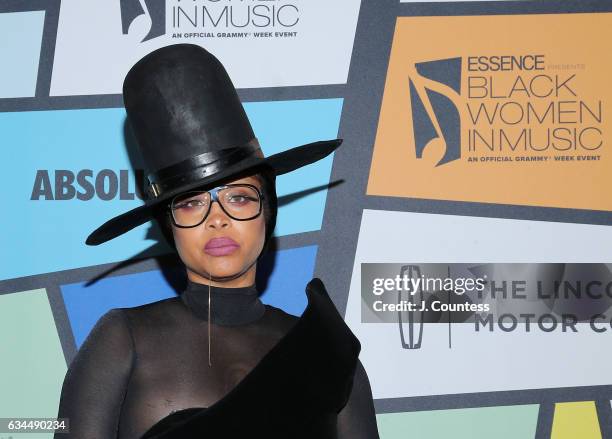 Badu Singer Erykah Badu 1 Musician Photos and Premium High Res Pictures - Getty Images