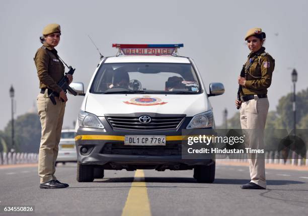 148 Delhi Police Pcr Photos and Premium High Res Pictures - Getty Images 148 Delhi Police Pcr Photos and Premium High Res Pictures - Getty Images