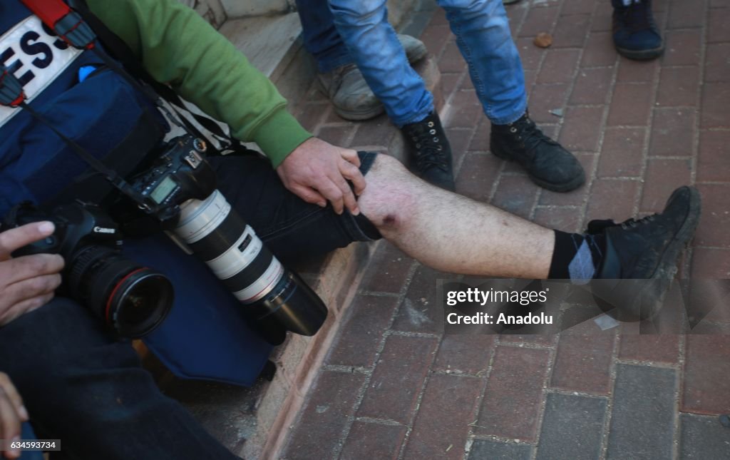 Photojournalist wounded during clashes in Nablus