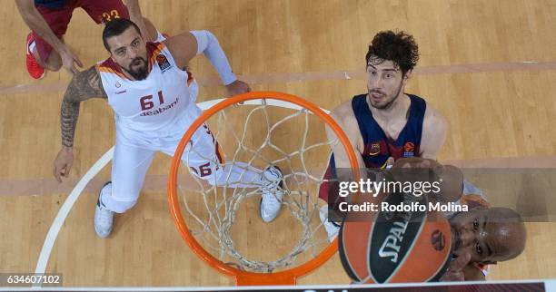 Alex Tyus, #7 of Galatasaray Odeabank Istanbul in action during the 2016/2017 Turkish Airlines EuroLeague Regular Season Round 22 game between FC...