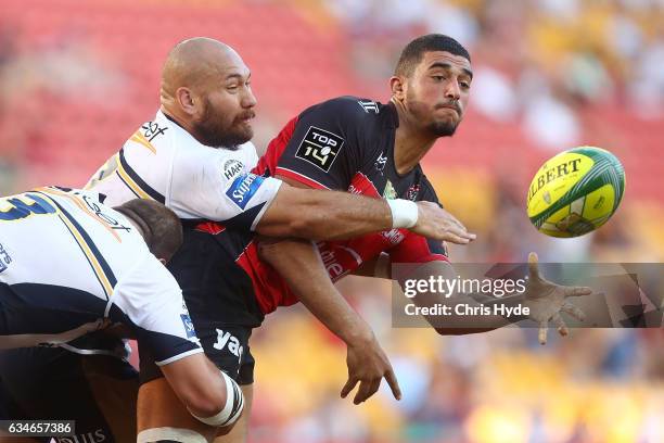 Swan Rebbadj of Toulon passes during the Rugby Global Tens match Toulon and Brumbies at Suncorp Stadium on February 11, 2017 in Brisbane, Australia.
