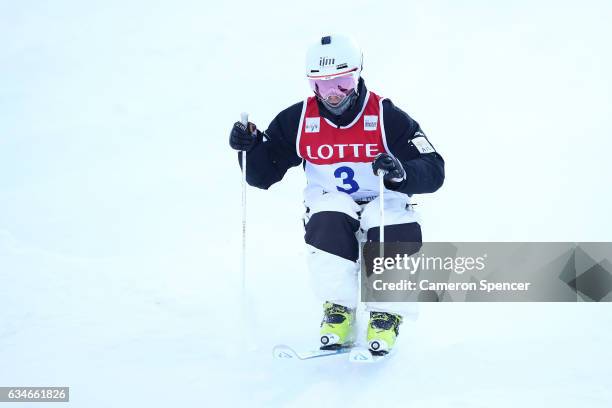 Matt Graham of Australia competes in the FIS Freestyle Ski World Cup 2016/17 Mens Moguls Qualification at Bokwang Snow Park on February 11, 2017 in...