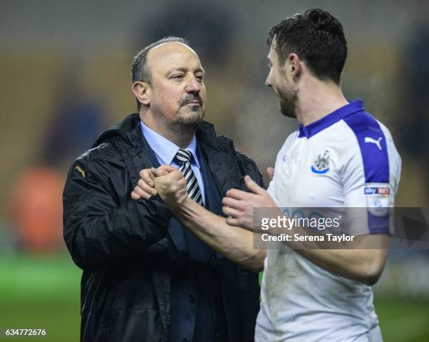 Newcastle United's Manager Rafael Benitez shakes hands with Paul Dummett during the Sky Bet Championship mpatch between Wolverhampton Wanderers and...