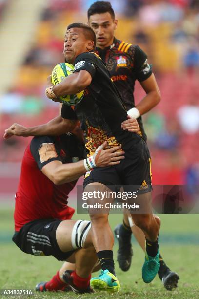 Tim Nanai-Williams of the Chiefs runs the ball during the Rugby Global Tens Final match between Chiefs and Crusaders at Suncorp Stadium on February...