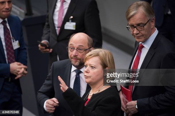 Martin Schulz, chancellor candidate of the German Social Democrats , Gesine Loetzsch and Dietmar Bartsch of left wing party Die Linke attend the...