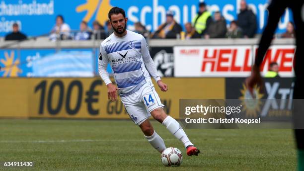 Tim Albutat of Duisburg runs with the ball during the Third League match between MSV Duisburg and Preussen Muenster at Schauinslandreisen-Arena on...