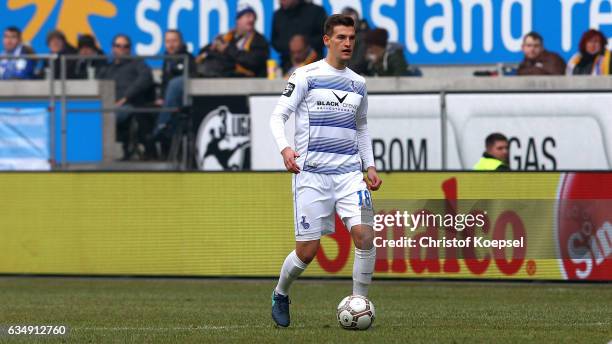 Thomas Blomeyer of Duisburg runs with the ball during the Third League match between MSV Duisburg and Preussen Muenster at Schauinslandreisen-Arena...