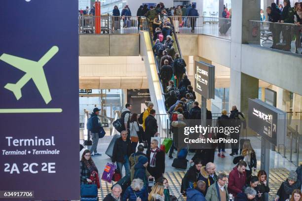 Terminal 2D of Paris Charles de Gaulle Airport has been evacuated for one hour this evening after an abondonned luggage was found inside the terminal...