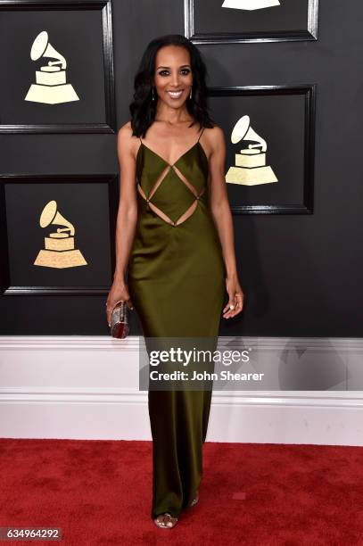 Personality Shaun Robinson attends The 59th GRAMMY Awards at STAPLES Center on February 12, 2017 in Los Angeles, California.