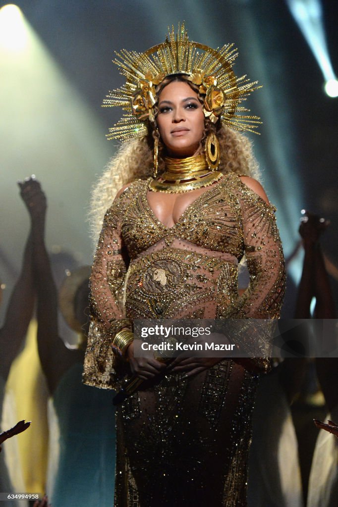 The 59th GRAMMY Awards - Roaming Show