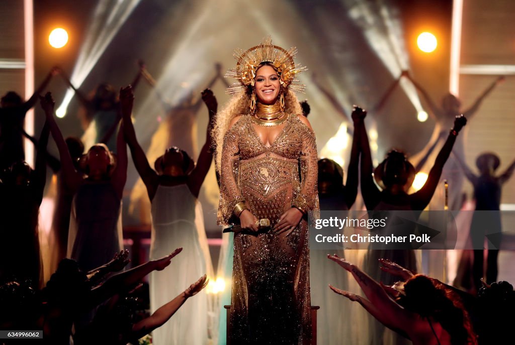 The 59th GRAMMY Awards - Roaming Show