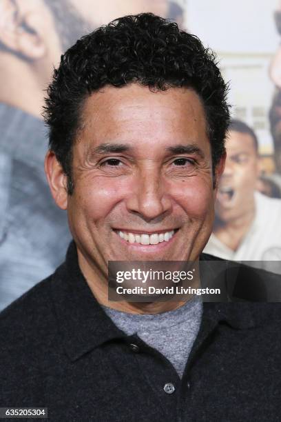 Oscar Nunez Photos Photos and Premium High Res Pictures Getty Images