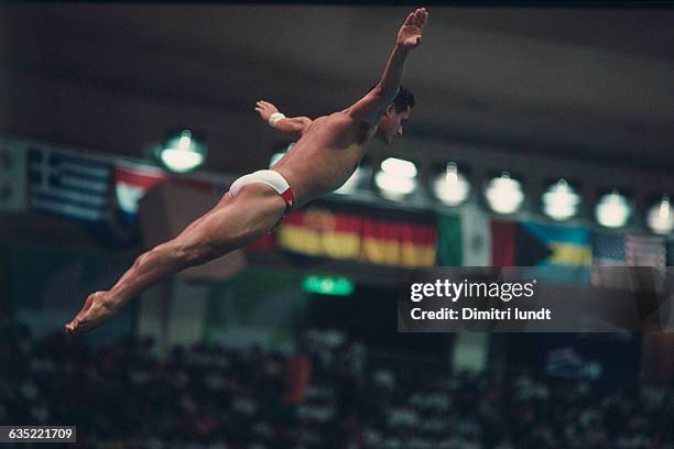 Greg Louganis from the USA performs in the springboard event ot the Olympics in Seoul.