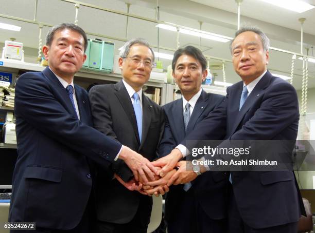 Sumitomo Mitsui Trust Holdings outgoing president Kunitaro Kitamura, incoming president Tetsuo Okubo, Sumitomo Mitsui Trust Bank incoming president...