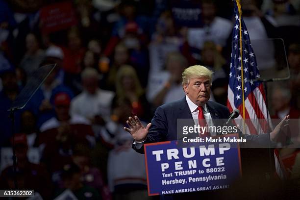 Republican Presidential nominee Donald J. Trump holds a rally at Giant Center November 4, 2016 in Hershey, Pennsylvania. Polls have narrowed in the...