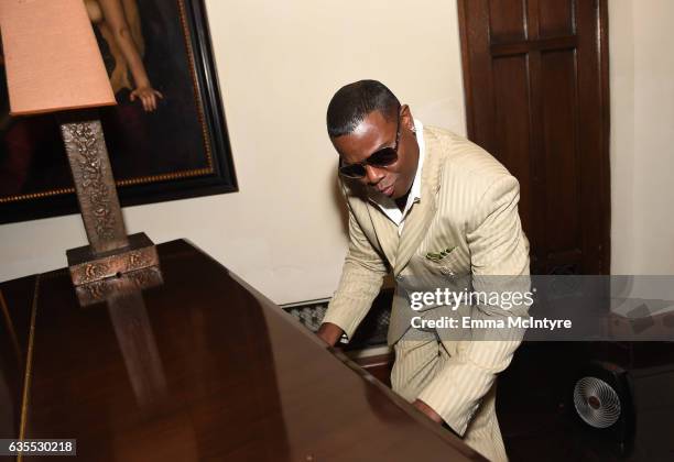 Mystro Singer 202 Mystro Stock Photos, High-Res Pictures, and Images - Getty Images