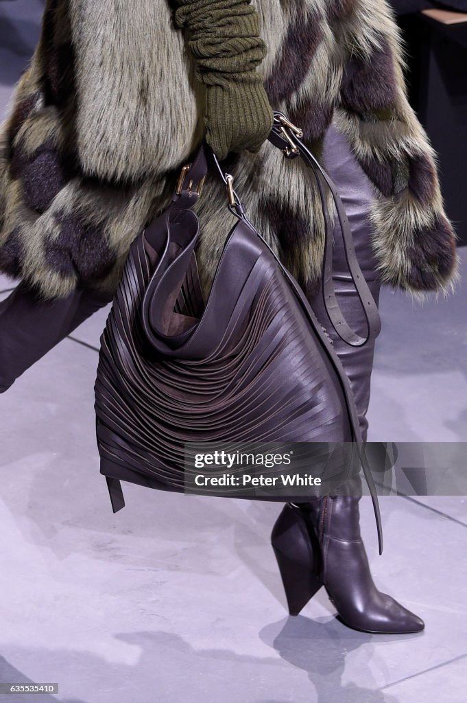 Michael Kors - Runway - February 2017 - New York Fashion Week