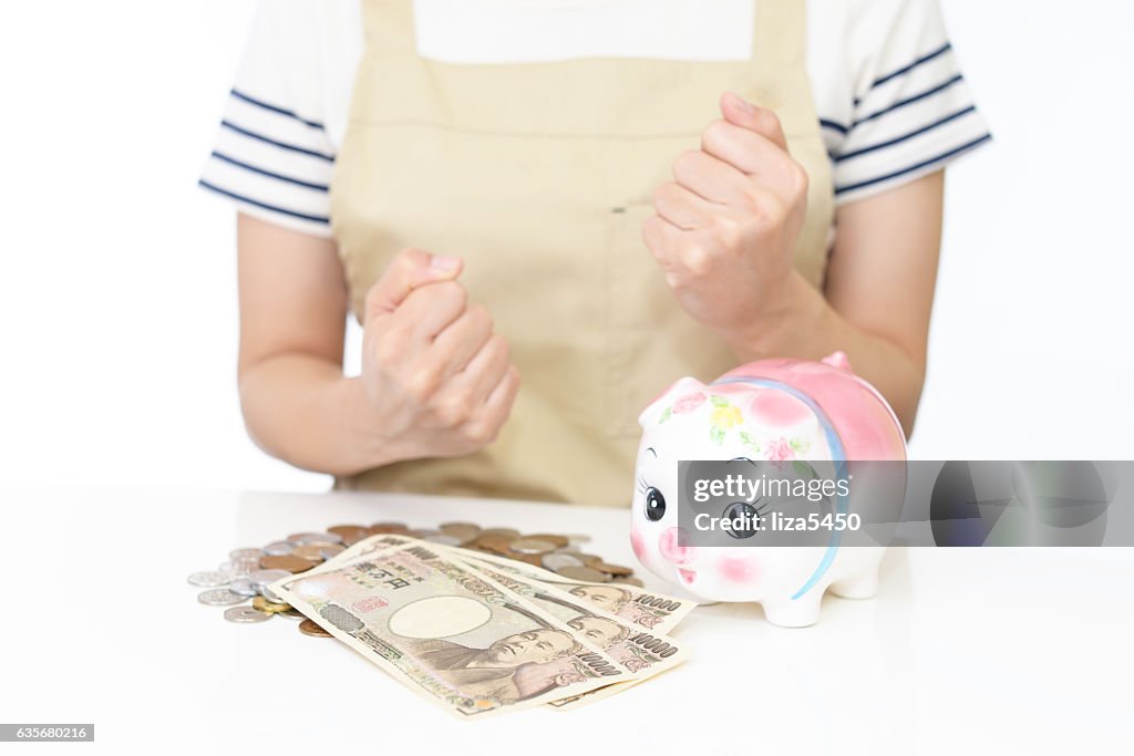 Mujer con dinero