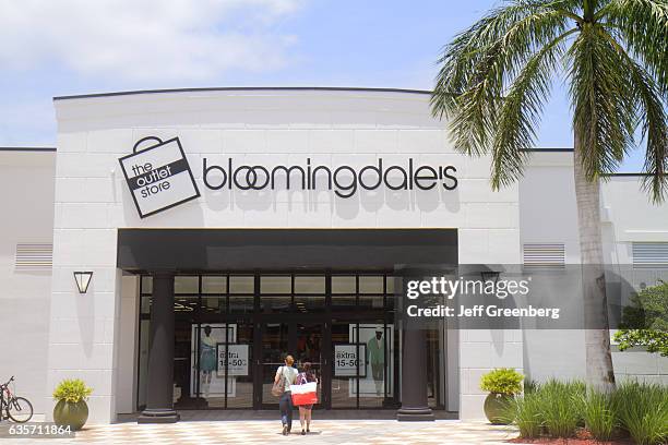 389 Sawgrass Mills Mall Stock Photos, High-Res Pictures, and