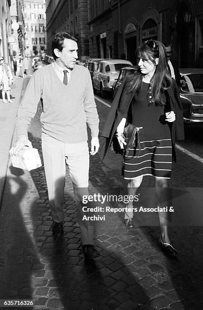 Chelli 58 foto stock, fotografie e immagini ad alta risoluzione su Alida ...