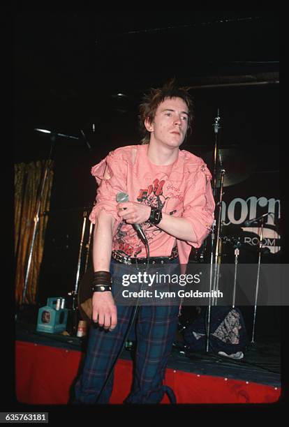 Singer Rotten 43 Longhorn Ballroom Stock Photos, High-Res Pictures, and Images ...