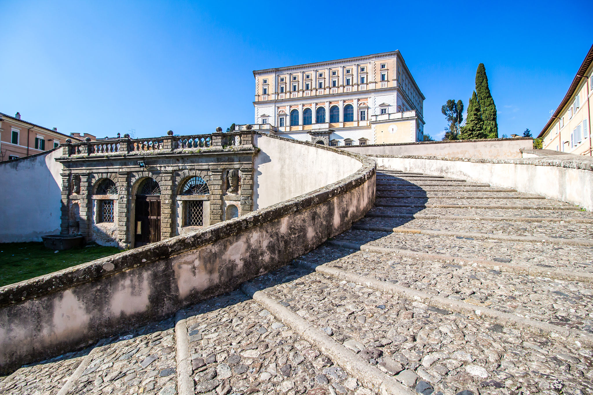 caprarola town
