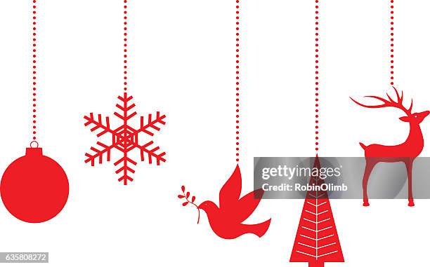 baumelnde rote weihnachtsschmuck - christmas decoration stock-grafiken, -clipart, -cartoons und -symbole