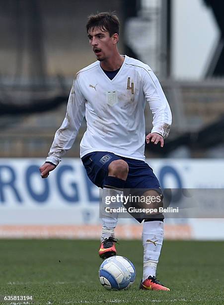 Matteo Gabbia of Italy U19 in action during the International Friendly match between Italy U19 and Serbia U19 at on December 14, 2016 in San...