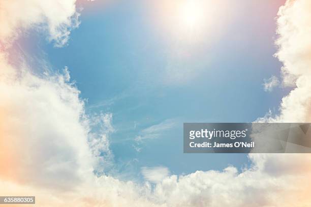 opening in clouds - éthéré photos et images de collection