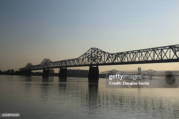 Pureza Bridge 360 Cantilever Railway Bridge Stock Photos, High-Res Pictures, and ...