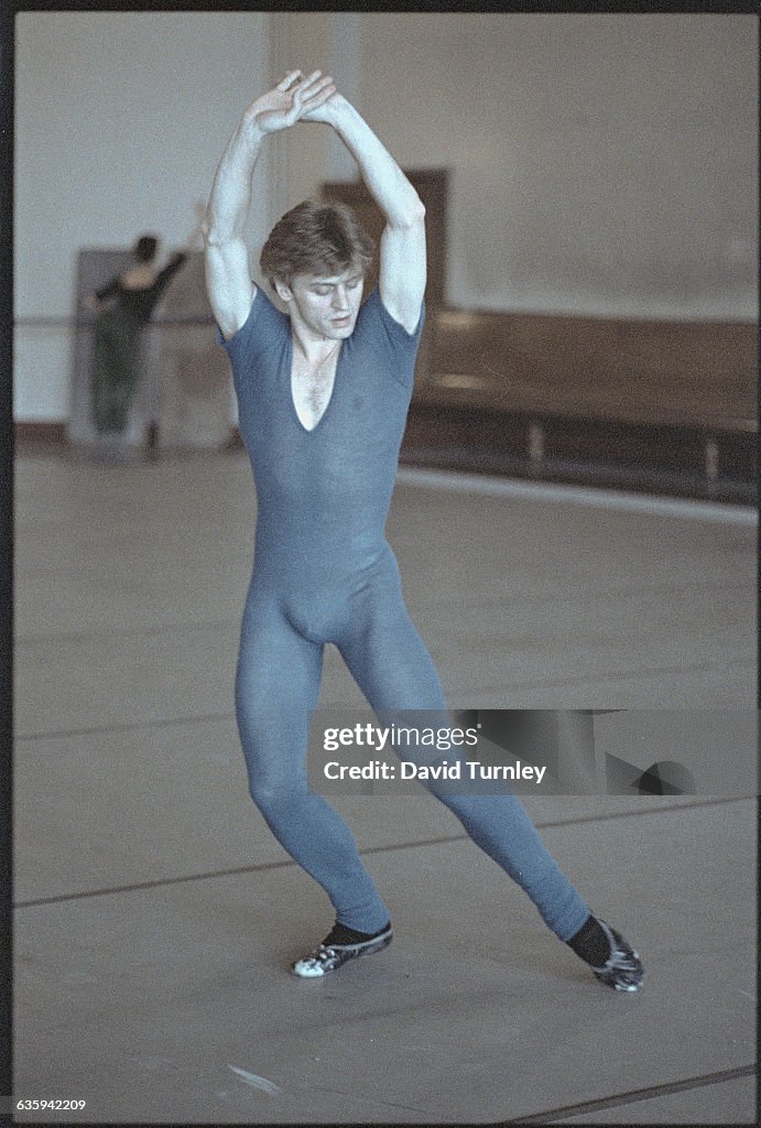 Ballet Dancer Mikhail Baryshnikov News Photo Getty Images ballet-dancer-mikhail-baryshnikov-news-photo-getty-images