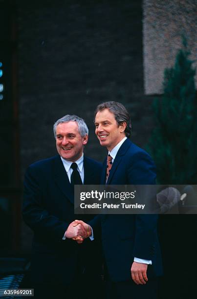 1,962 Tony Blair Shaking Hands Stock Photos, High-Res Pictures, and