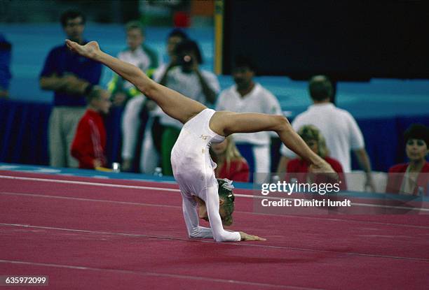 Eva Rueda 823 1992 Olympics Gymnastics Stock Photos, High-Res Pictures, and ...