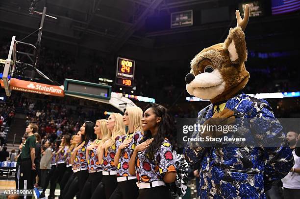 The Milwaukee Bucks mascot Bango and the cheerleaders honor Craig Sager prior to a game against the Chicago Bulls at the BMO Harris Bradley Center on...