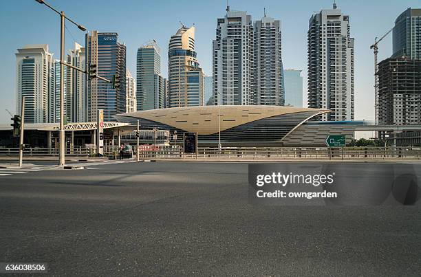 traffic on street - j paul getty museum stock pictures, royalty-free photos & images