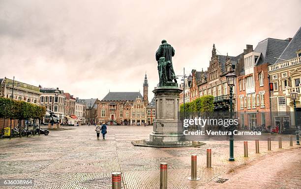 grote markt square and statue of laurens janszoon coster in haarlem (the netherlands) - haarlem stock pictures, royalty-free photos & images