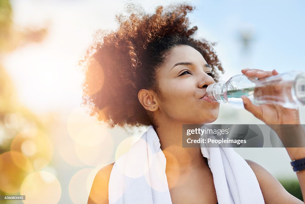 Aufrechterhaltung einer guten Hydratation unterstützt auch gesunde Gewichtsabnahme