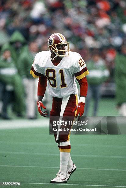Wide Receiver Art Monk of the Washington Redskins in action against the Philadelphia Eagles during an NFL game circa 1983 at Veterans Stadium in...