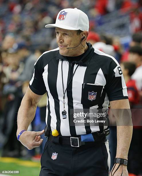 Referee Ed Hochuli at NRG Stadium on December 18, 2016 in Houston, Texas.