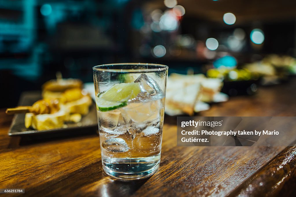 Gin tonic at bar