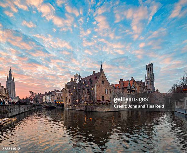 bruges sunset - bruges stockfoto's en -beelden