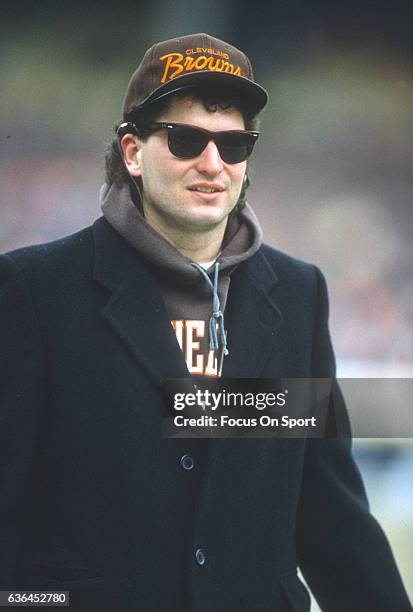 Bernie Kosar of the Cleveland Browns looks on prior to the start of an NFL Football game circa 1989. Kosar played for the Browns from 1985-93.