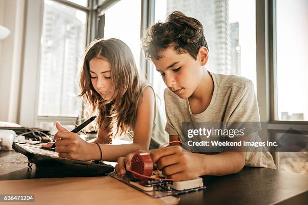 engineering for kids - good technology inc stock pictures, royalty-free photos & images