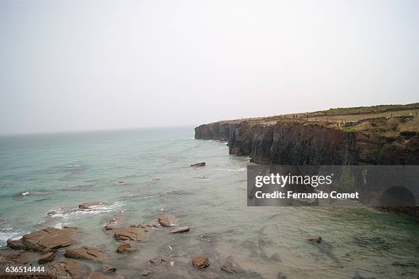 beach of catedrales, ribadeo, galicia - praia stock pictures, royalty-free photos & images