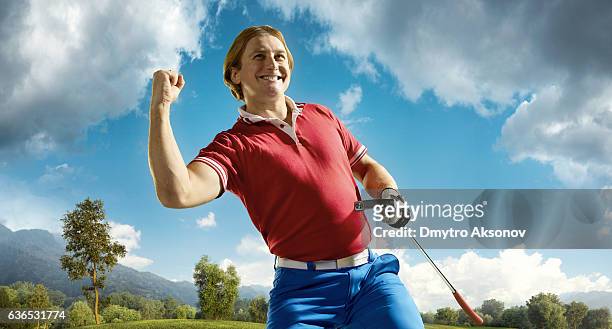 golf: hombre ganando un campeonato de golf - dmytro aksonov fotografías e imágenes de stock