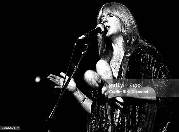 Fleetwood Mac, Rock and Roll Hall of Fame Singer/Songwriter Christine McVie performs at The Omni Coliseum in Atlanta Georgia June 1, 1977.