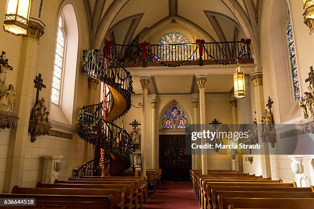 spiral staircase of the  loretto chapel, santa fe - loretto chapel stock pictures, royalty-free photos & images