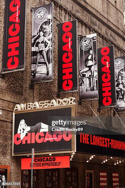 chicago theatre am broadway, new york city - broadway theater exteriors and landmarks stock-fotos und bilder