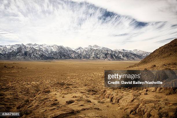 sierra mountain landscape.tif - great basin photos et images de collection