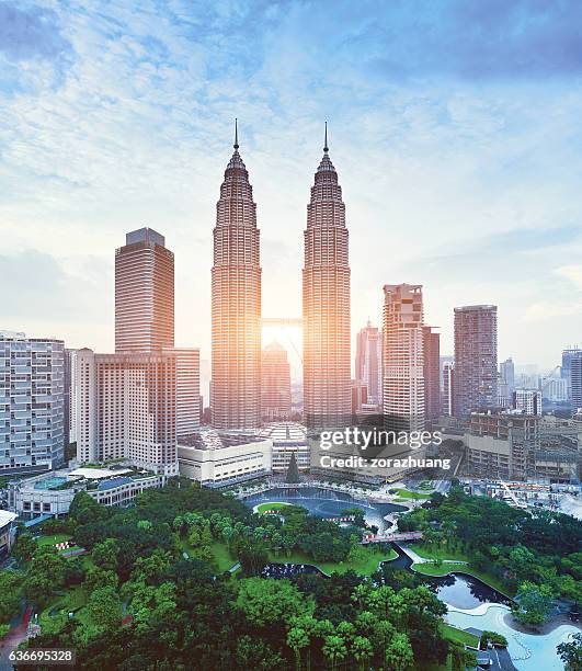 kuala lumpur, escena urbana, malasia - kuala lumpur fotografías e imágenes de stock